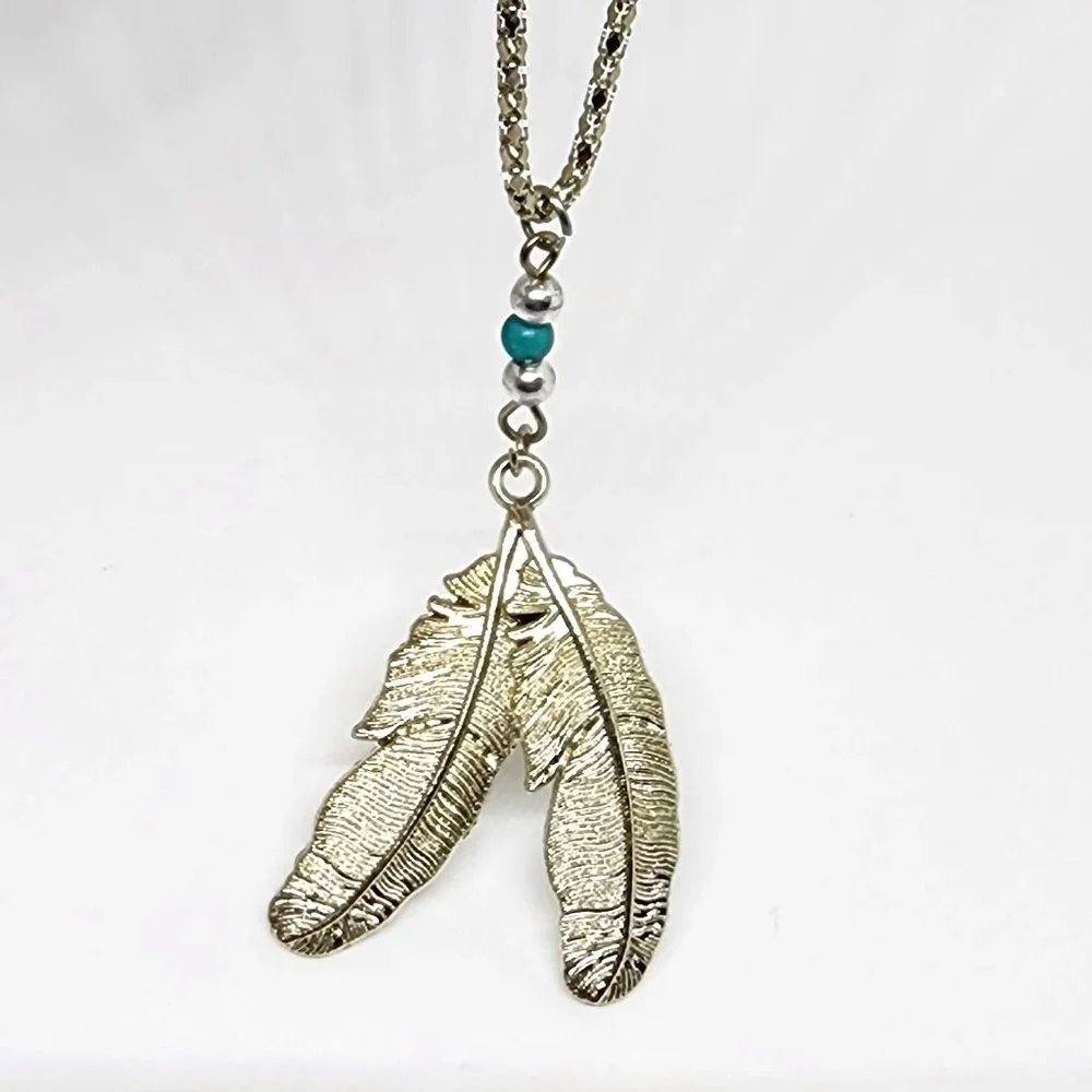 Southwest Tribal Modern Silver Two Feather Pendant Bead Accent Barrel Necklace
